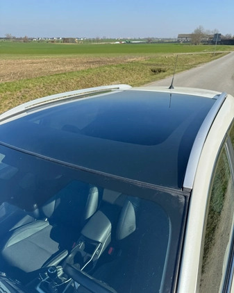 Nissan Qashqai cena 69900 przebieg: 104035, rok produkcji 2017 z Gniezno małe 254